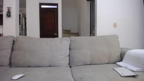 josezaens_ online show from 10/05/25, 07:28