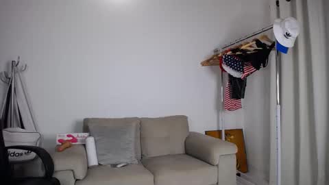 josezaens_ online show from 10/08/25, 09:40