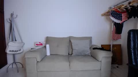 josezaens_ online show from 10/20/25, 10:05