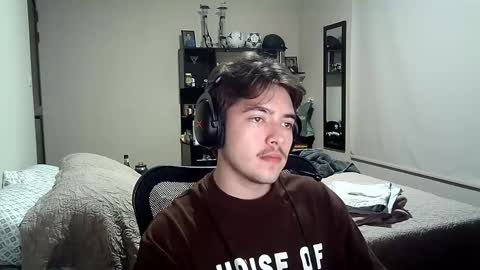 Snapshot of josh_fucks420 chatting on 12/01/24, 10:43 Josh online show from 12/01/24, 10:43