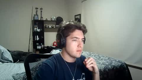 Snapshot of josh_fucks420 chatting on 10/13/25, 04:12 Josh online show from 10/13/25, 04:12