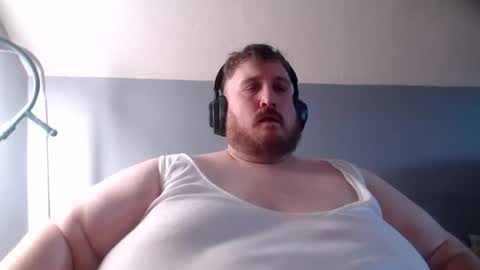 Snapshot of joshc627 chatting on 06/15/26, 11:40 joshc627 online show from 06/15/26, 11:40