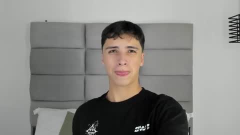 Snapshot of joshclaarktt chatting on 07/08/26, 04:06 Josh online show from 07/08/26, 04:06
