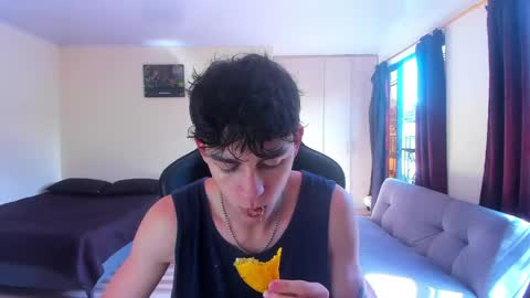 Snapshot of joshmiller_ chatting on 04/21/26, 02:01 Josh online show from 04/21/26, 02:01