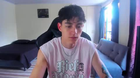 Snapshot of joshmiller_ chatting on 04/27/26, 05:11 Josh online show from 04/27/26, 05:11