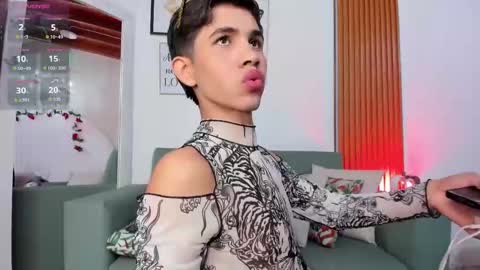 Joshua Sanz  online show from 09/29/25, 04:28