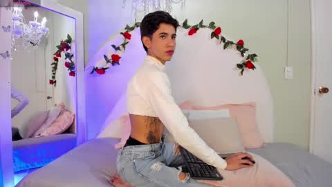 Joshua Sanz  online show from 10/04/25, 03:48