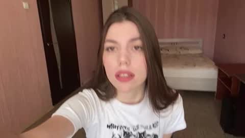 Snapshot of joshuabordelon chatting on 03/21/26, 08:19 Ivy online show from 03/21/26, 08:19