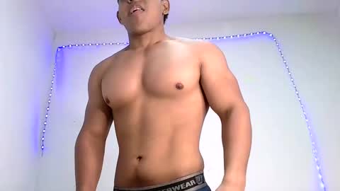 jostin_dark02 online show from 02/06/25, 04:03