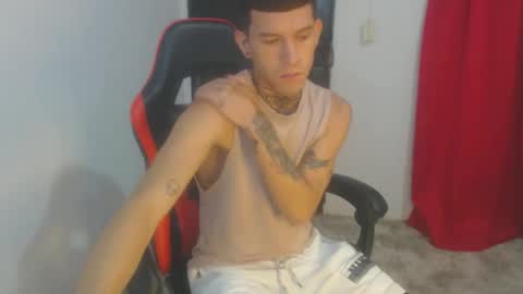 Snapshot of josue_linares chatting on 11/02/25, 04:59 josue_linares online show from 11/02/25, 04:59