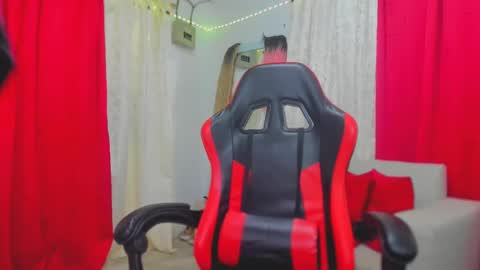 Snapshot of josue_linares chatting on 11/11/25, 07:08 josue_linares online show from 11/11/25, 07:08