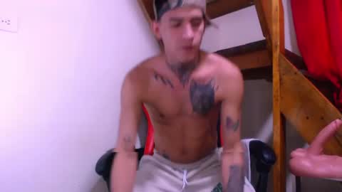 Snapshot of josue_linares chatting on 04/12/26, 09:53 josue_linares online show from 04/12/26, 09:53