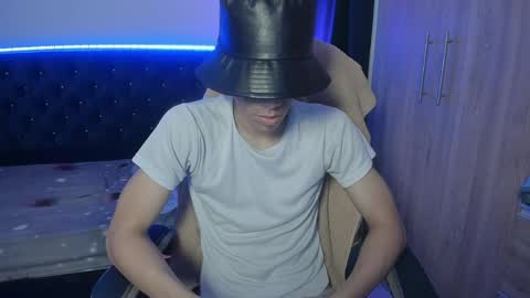 Snapshot of josy_11 chatting on 04/12/26, 02:49 josy online show from 04/12/26, 02:49