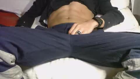 jovenduro84 online show from 03/25/26, 07:42