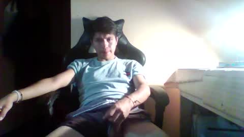 Snapshot of jovenlindo2002 chatting on 12/02/25, 11:34 Fran online show from 12/02/25, 11:34