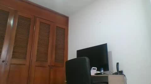 Snapshot of jovenvergonguapo09 chatting on 01/11/25, 09:46 Van Helsing online show from 01/11/25, 09:46