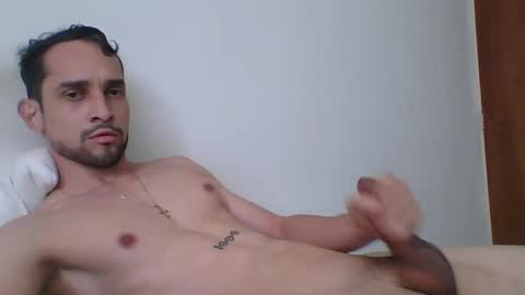 Snapshot of jovenvergonguapo09 chatting on 03/07/25, 04:33 Van Helsing online show from 03/07/25, 04:33