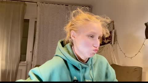 joy_keys online show from 02/09/25, 06:26