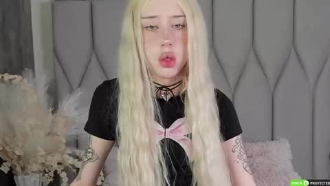 Snapshot of joybarker chatting on 09/14/25, 09:30 Joy Barker online show from 09/14/25, 09:30