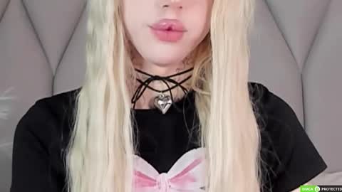 Snapshot of joybarker chatting on 09/20/25, 08:37 Joy Barker online show from 09/20/25, 08:37