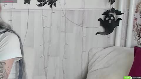 Snapshot of joybarker chatting on 10/19/25, 08:26 Joy Barker online show from 10/19/25, 08:26