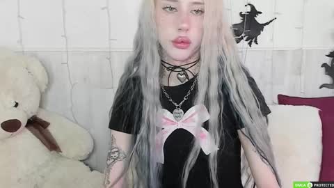 Snapshot of joybarker chatting on 10/20/25, 08:48 Joy Barker online show from 10/20/25, 08:48