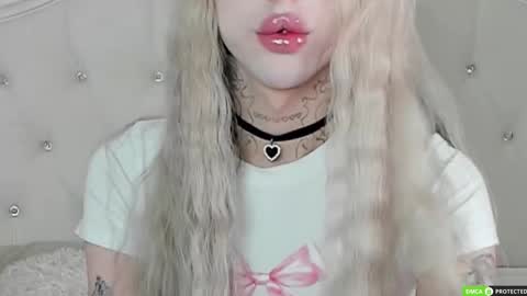 Snapshot of joybarker chatting on 11/14/25, 03:27 Joy Barker online show from 11/14/25, 03:27