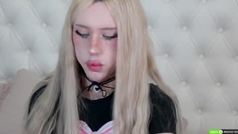 Snapshot of joybarker chatting on 11/26/25, 02:07 Joy Barker online show from 11/26/25, 02:07