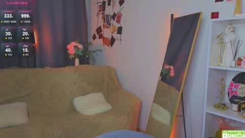 Snapshot of joyce_jones chatting on 11/27/25, 10:23 joyce_jones online show from 11/27/25, 10:23