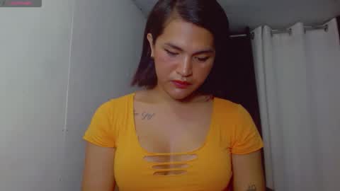 Snapshot of joycum_xxx chatting on 03/26/26, 04:01 JOY in your heart online show from 03/26/26, 04:01