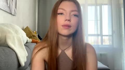 Snapshot of joyegeesey chatting on 05/19/26, 07:37 Bella online show from 05/19/26, 07:37
