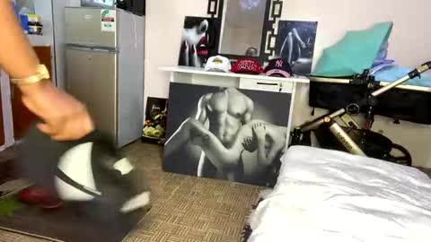 Butterflyass online show from 12/20/25, 04:08