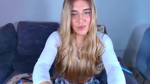 Snapshot of joywinks chatting on 03/25/26, 10:38 joywinks online show from 03/25/26, 10:38