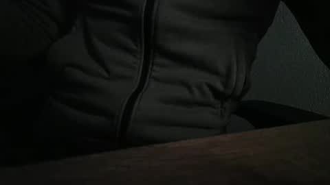 Snapshot of jozefski chatting on 04/12/26, 10:37 Jozefio online show from 04/12/26, 10:37