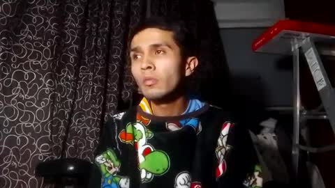 Snapshot of jperezoficcial chatting on 12/15/25, 06:50 J Prez Official online show from 12/15/25, 06:50