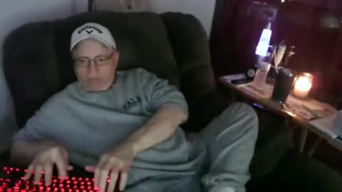 jpmel99 online show from 12/01/24, 11:47