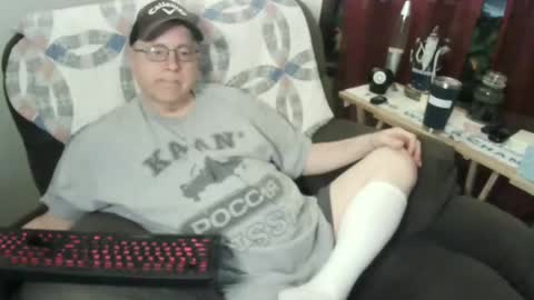 jpmel99 online show from 02/18/25, 05:53