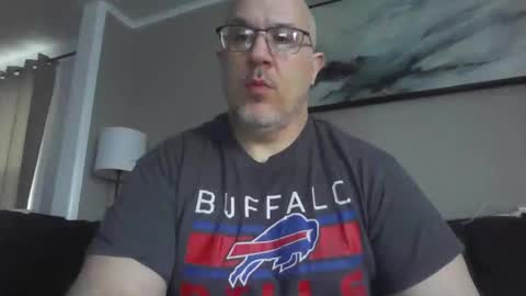 Snapshot of jr1871 chatting on 03/16/26, 12:31 jr1871 online show from 03/16/26, 12:31