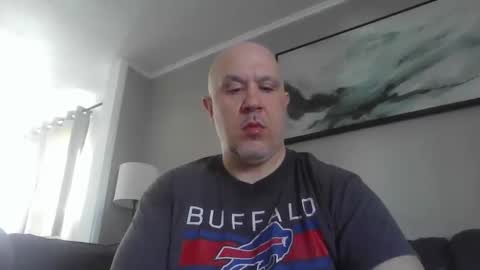 Snapshot of jr1871 chatting on 03/25/26, 02:01 jr1871 online show from 03/25/26, 02:01