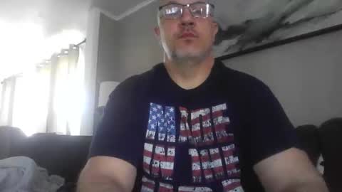 Snapshot of jr1871 chatting on 05/04/26, 12:34 jr1871 online show from 05/04/26, 12:34