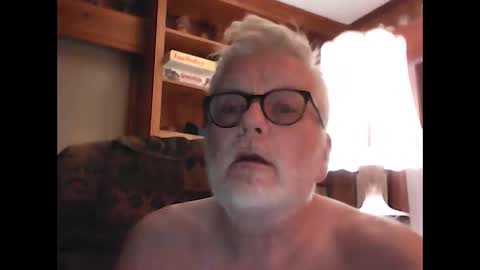 Snapshot of jrasicmark chatting on 04/11/26, 02:16 jrasicmark online show from 04/11/26, 02:16