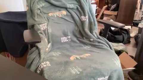 Snapshot of jrtop4snr chatting on 09/19/25, 10:21 jrtop4snr online show from 09/19/25, 10:21