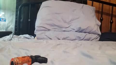 jscwbnncbhft online show from 01/25/25, 08:53