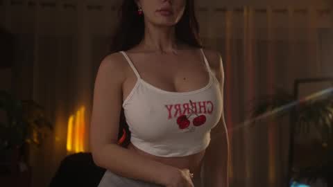 Jennifer Diaz online show from 03/24/26, 08:58