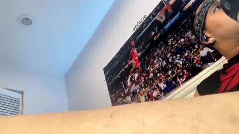 Snapshot of jsmoothest93 chatting on 12/11/24, 03:05 CarmelPapi93 online show from 12/11/24, 03:05