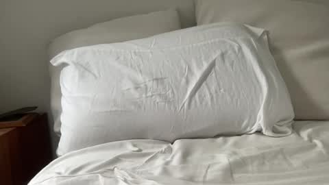 Snapshot of jsmyth112 chatting on 12/20/24, 05:18 jsmyth112 online show from 12/20/24, 05:18