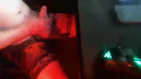 Snapshot of jsprayz69 chatting on 09/24/25, 12:25 jsprayz69 online show from 09/24/25, 12:25