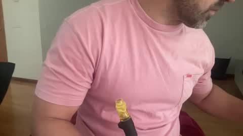 Snapshot of jsrmr chatting on 10/31/25, 11:44 jsrmr online show from 10/31/25, 11:44