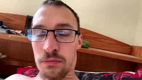 Snapshot of jstahl324 chatting on 01/02/25, 04:46 Orgasm324 online show from 01/02/25, 04:46