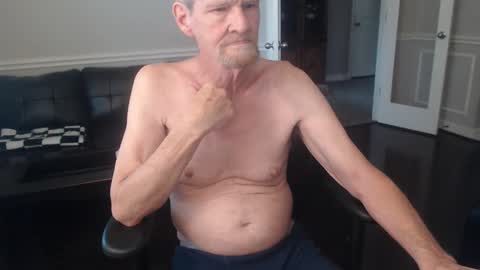 jtull52 online show from 12/17/24, 05:47